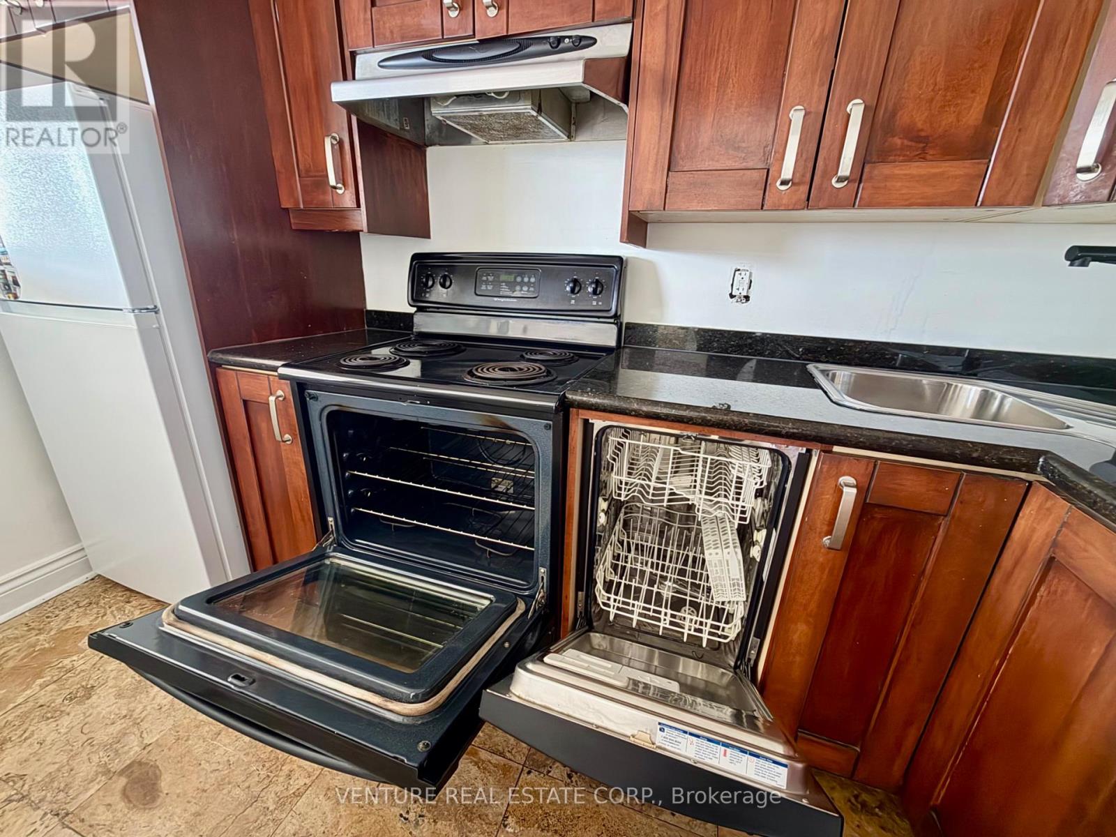 801 - 5949 Yonge Street, Toronto, Ontario  M2M 3V8 - Photo 27 - C13926678