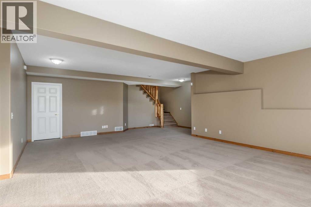 118 Gleneagles View, Cochrane, Alberta  T4C 1P3 - Photo 31 - A2351712