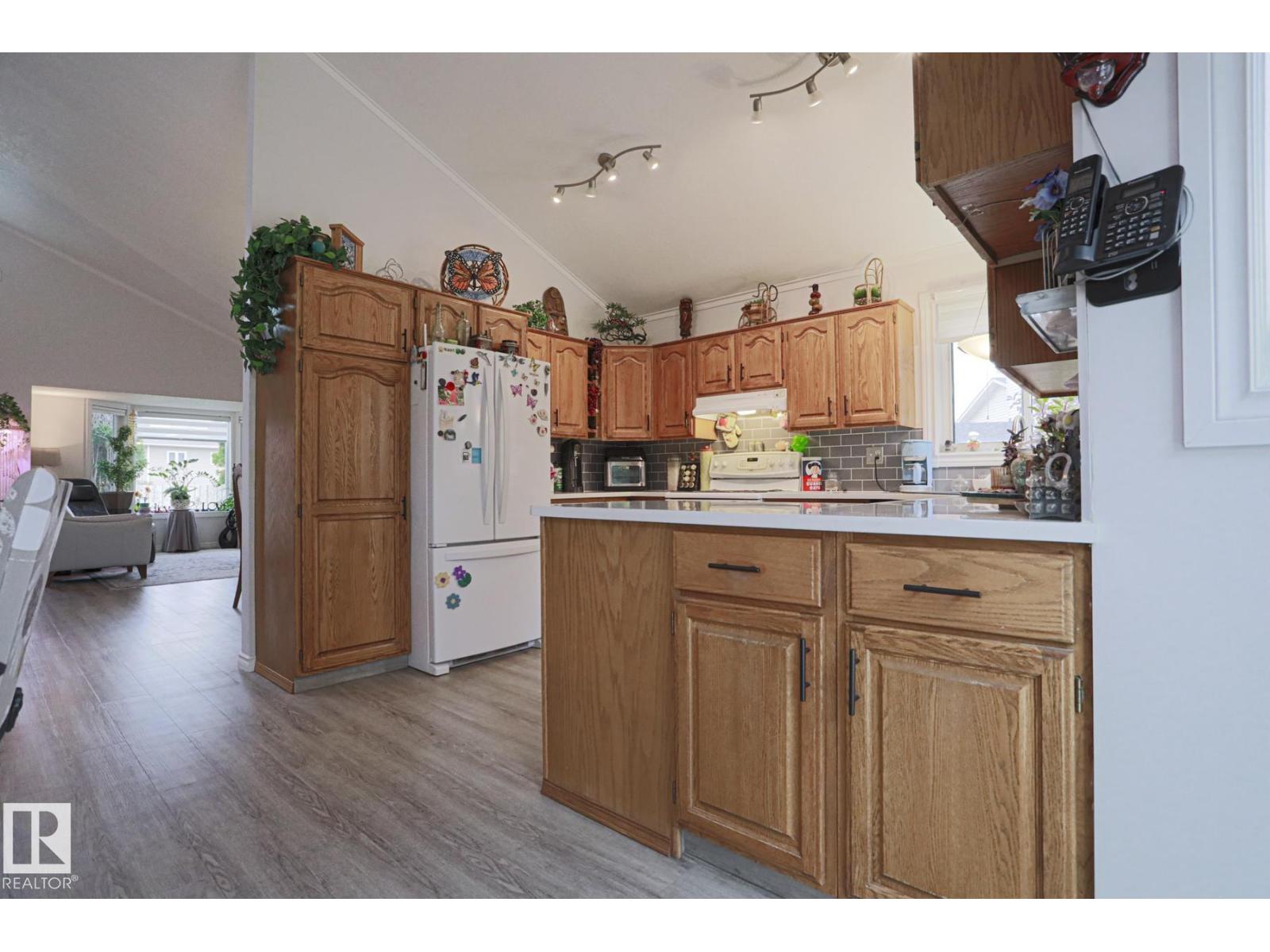 4424 124 AV NW