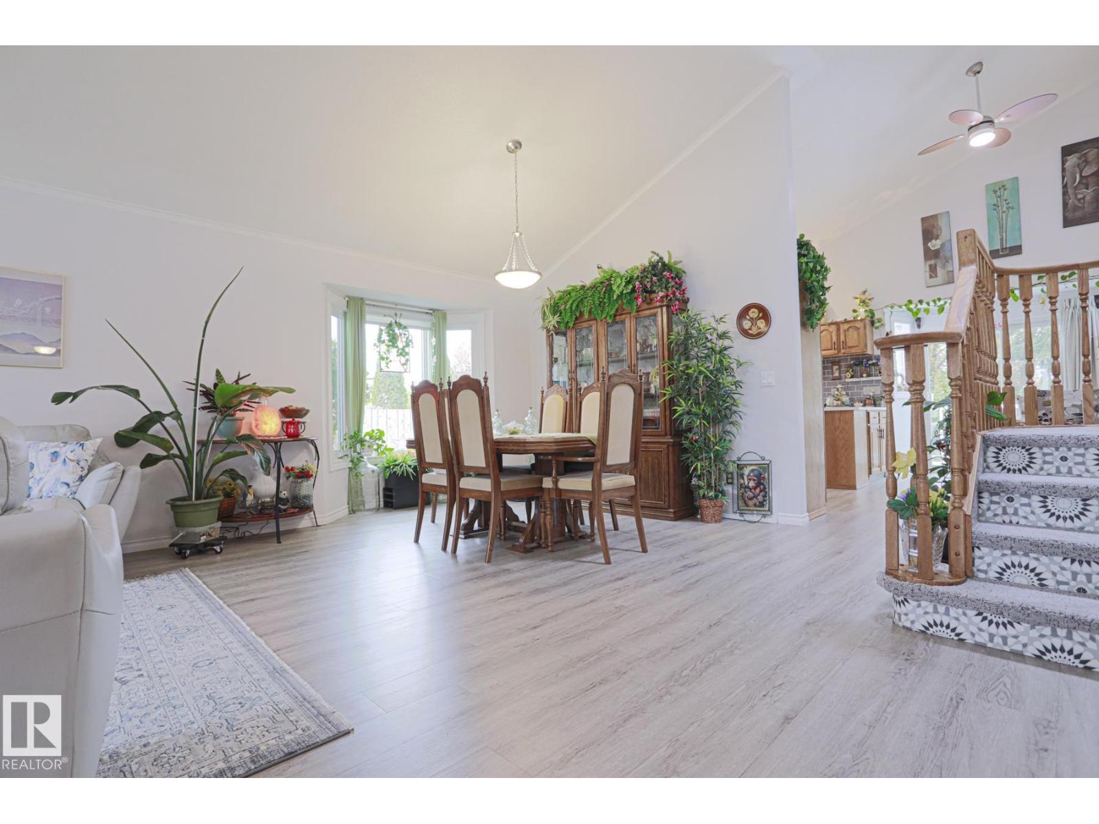 4424 124 AV NW