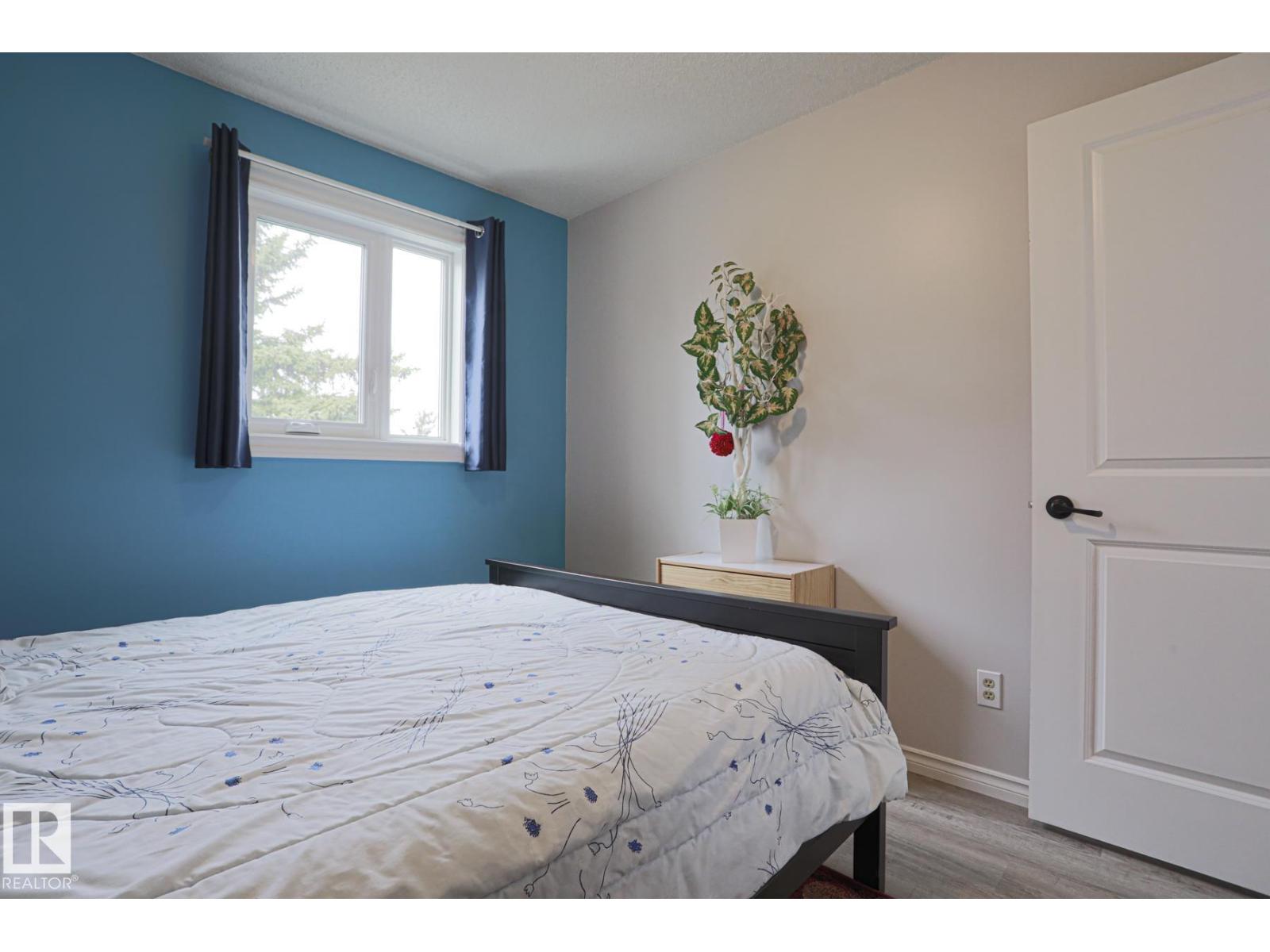 4424 124 AV NW