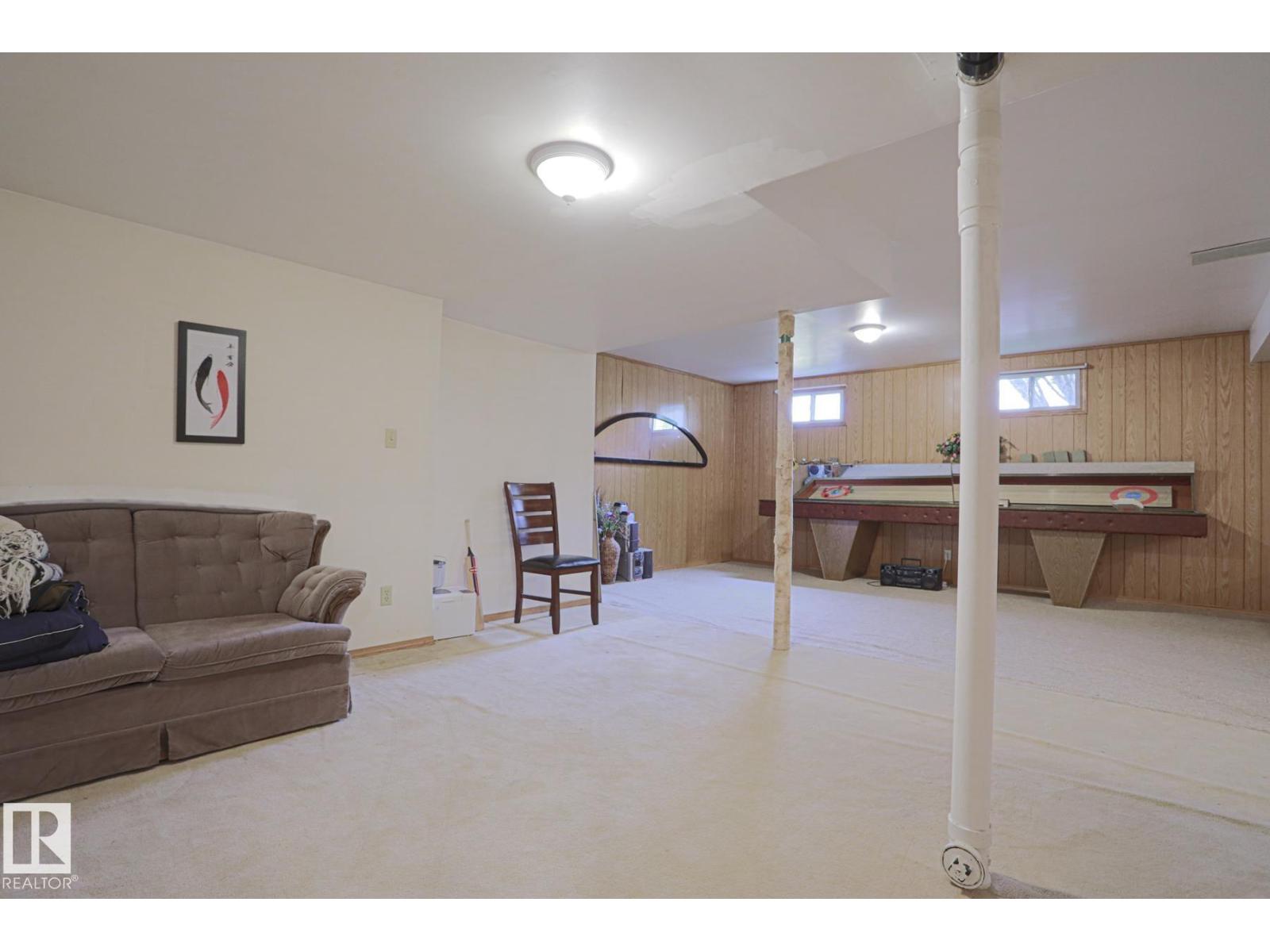 4424 124 AV NW