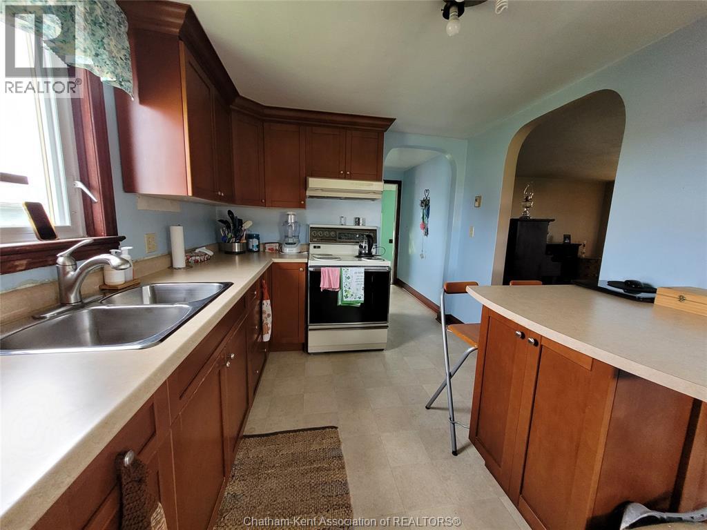 221 Holt Line, St Clair, Ontario N0P 2B0 - Photo 5 - 26019425