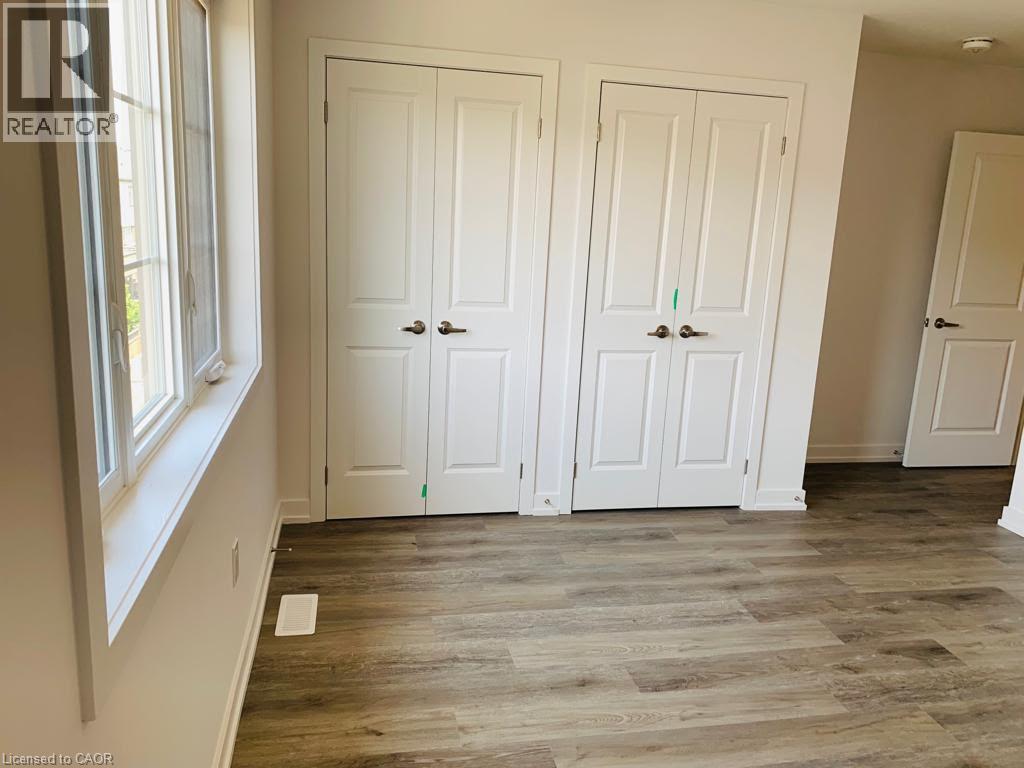 205 West Oak Trail Unit# 31, Kitchener, Ontario  N2R 0R9 - Photo 17 - 40870652