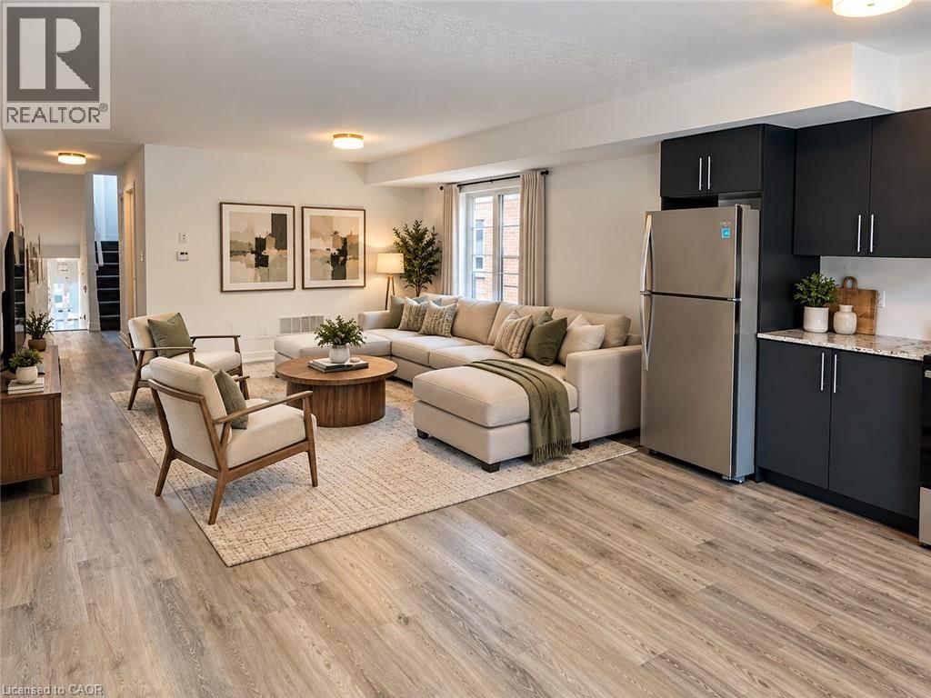 205 West Oak Trail Unit# 31, Kitchener, Ontario  N2R 0R9 - Photo 3 - 40870652