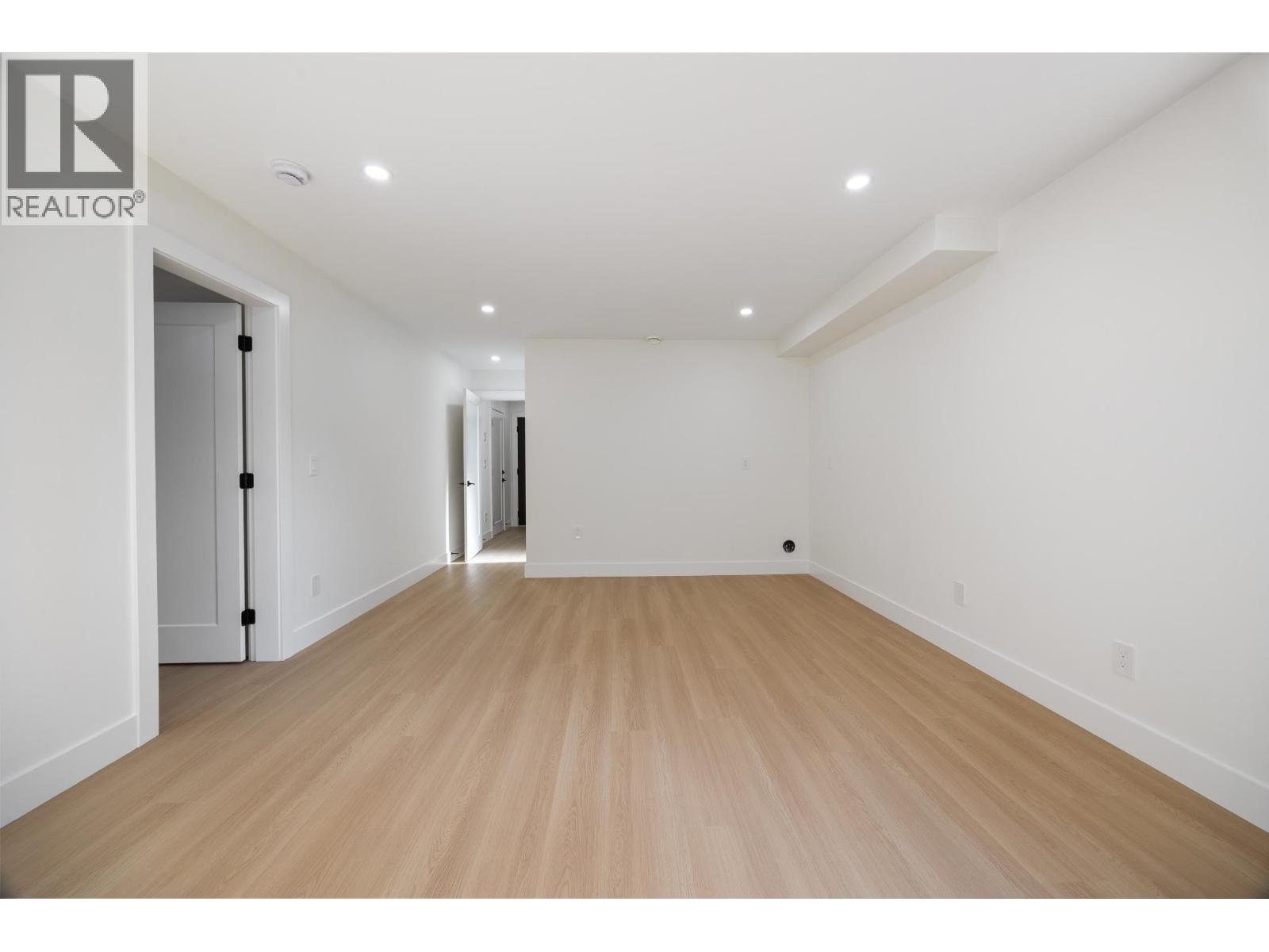 2 7497 Holly Street, Burnaby, British Columbia  V5E 2C3 - Photo 33 - R3171296