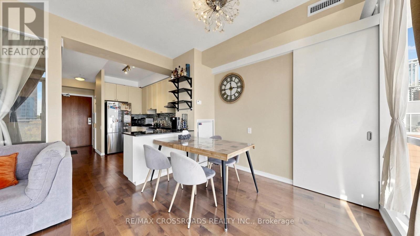 606 - 30 Canterbury Place, Toronto, Ontario  M2N 0B9 - Photo 6 - C13934958