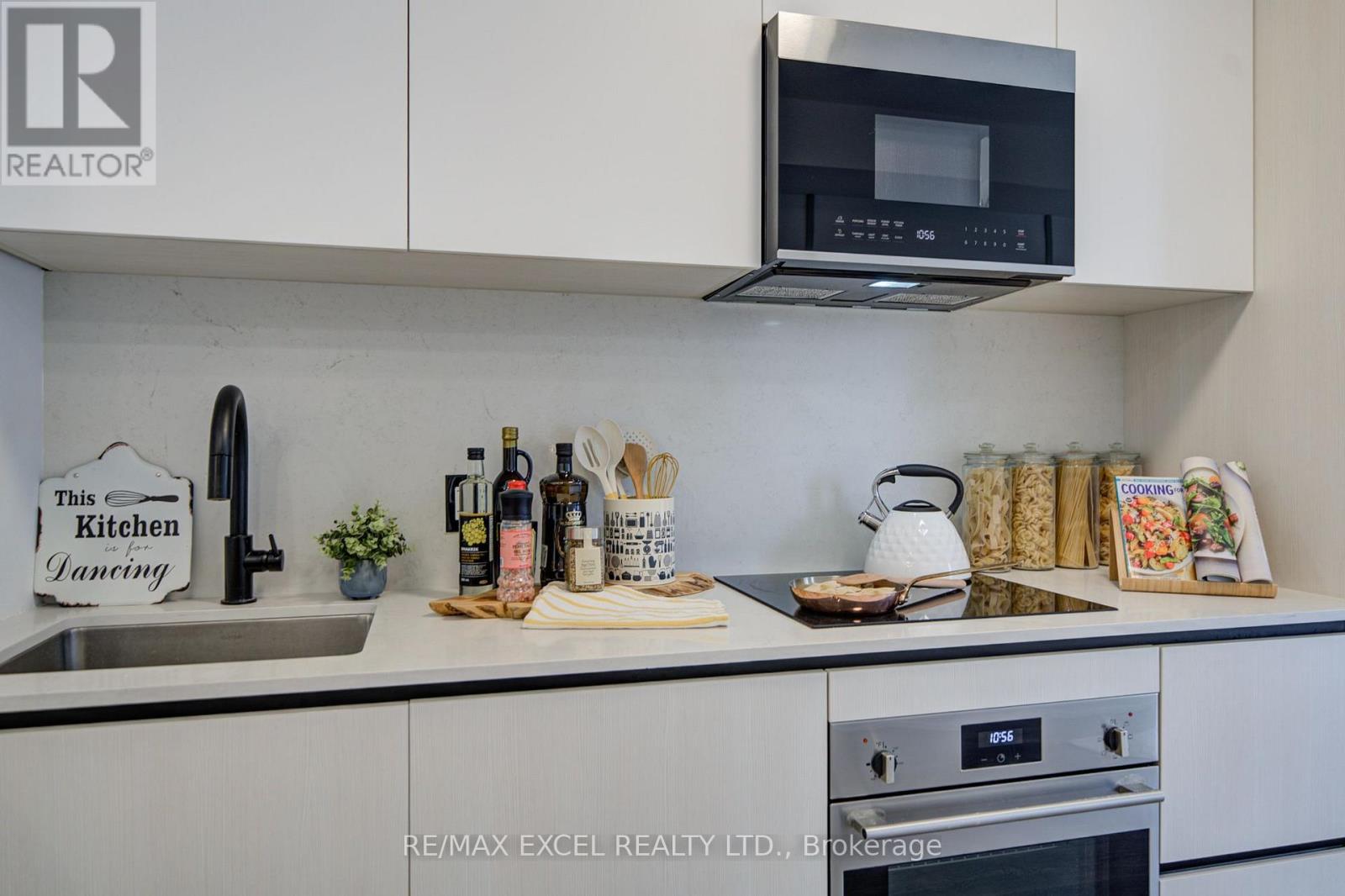 2708 - 108 Peter Street, Toronto, Ontario  M5V 0W2 - Photo 15 - C13935510