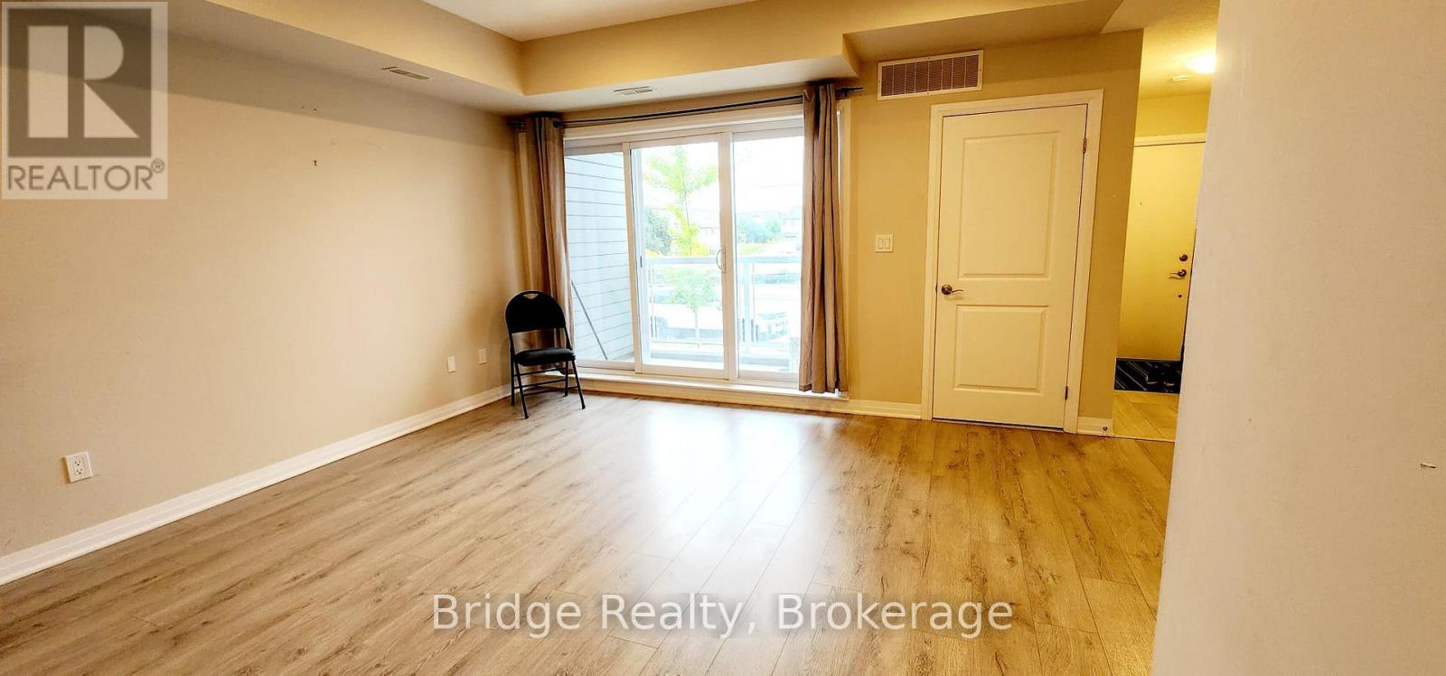 96 Seabrook Drive, Kitchener, Ontario  N2R 0R7 - Photo 5 - X13935752