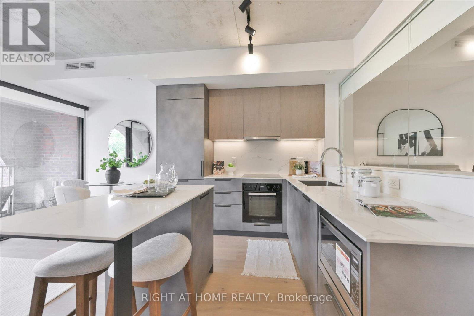 404 - 761 Queen Street E, Toronto, Ontario  M4M 1H3 - Photo 10 - E13933826