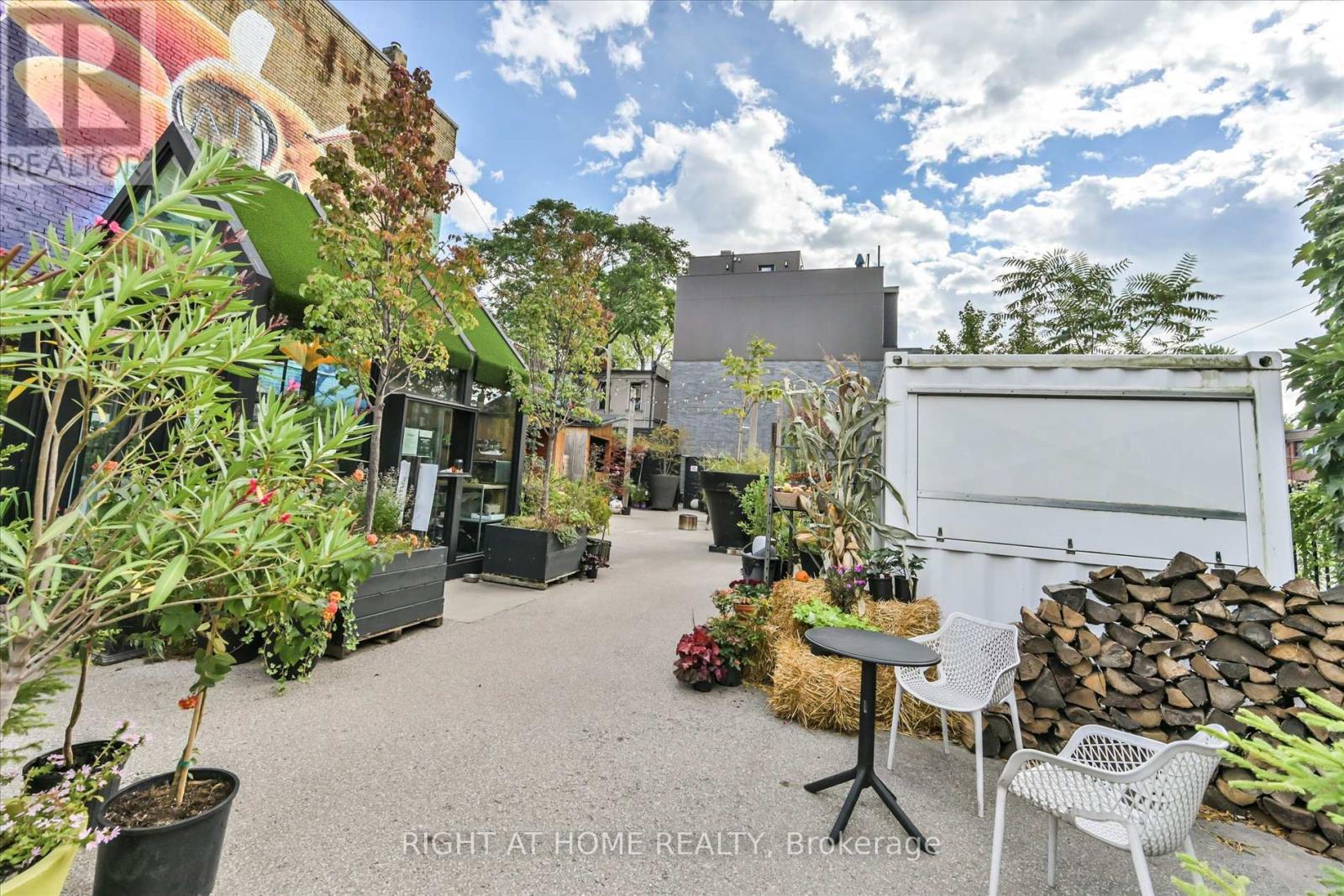 404 - 761 Queen Street E, Toronto, Ontario  M4M 1H3 - Photo 31 - E13933826