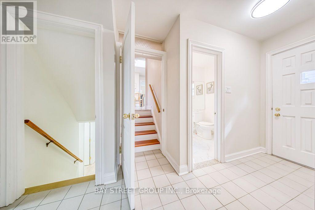 936 Scarborough Golf Clu Road, Toronto, Ontario  M1G 1J9 - Photo 20 - E13934396