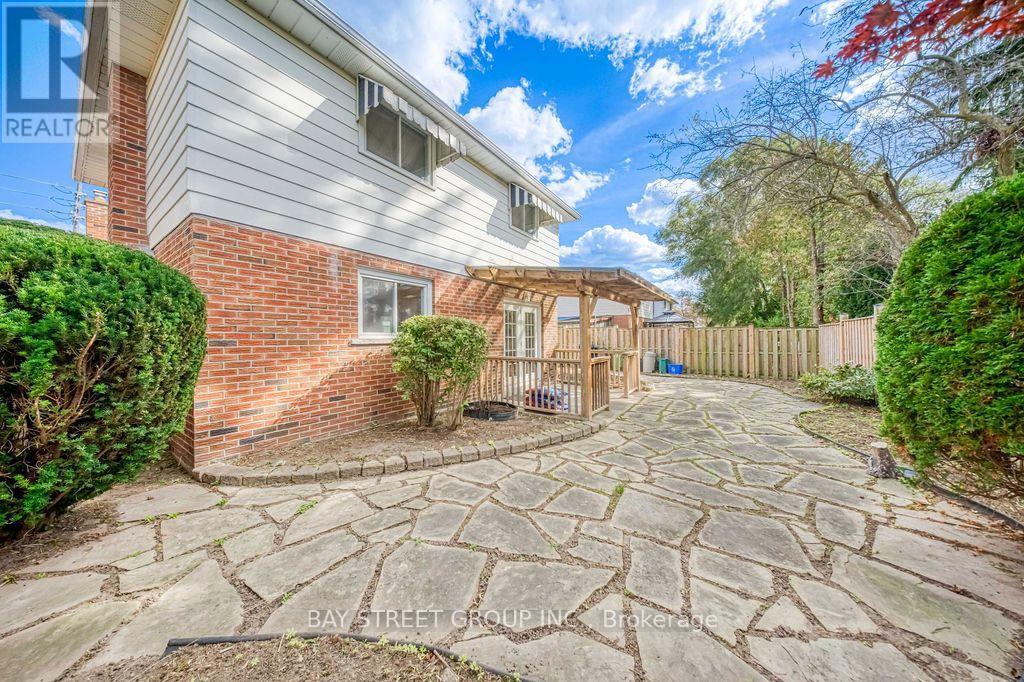 936 Scarborough Golf Clu Road, Toronto, Ontario  M1G 1J9 - Photo 39 - E13934396