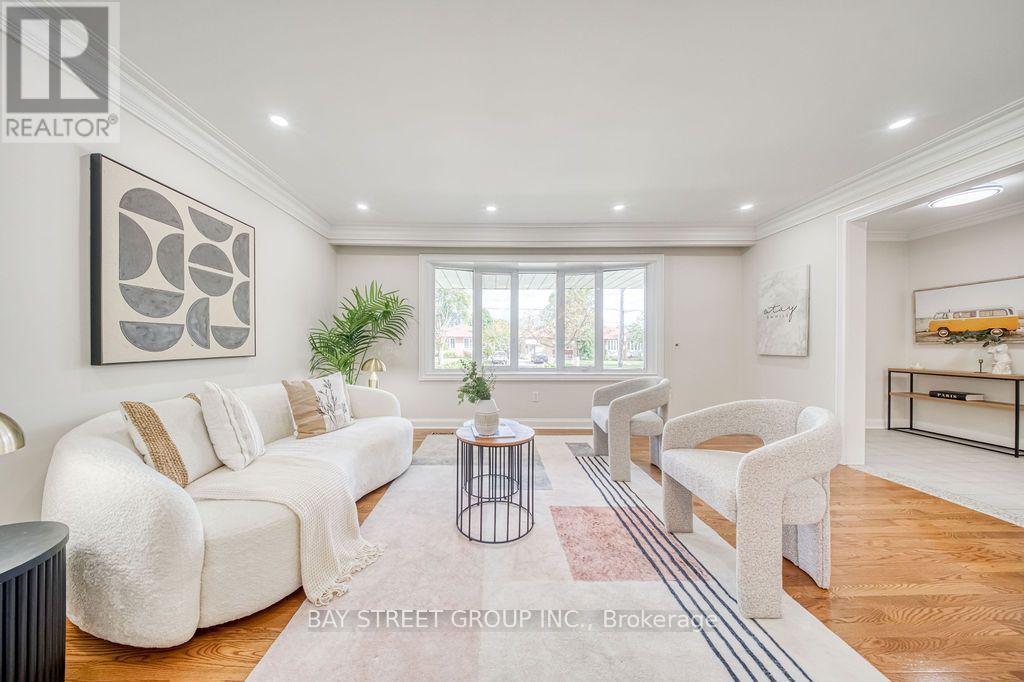 936 Scarborough Golf Clu Road, Toronto, Ontario  M1G 1J9 - Photo 5 - E13934396
