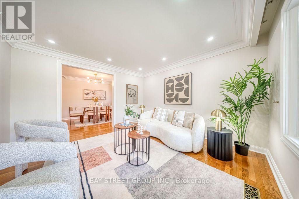 936 Scarborough Golf Clu Road, Toronto, Ontario  M1G 1J9 - Photo 6 - E13934396
