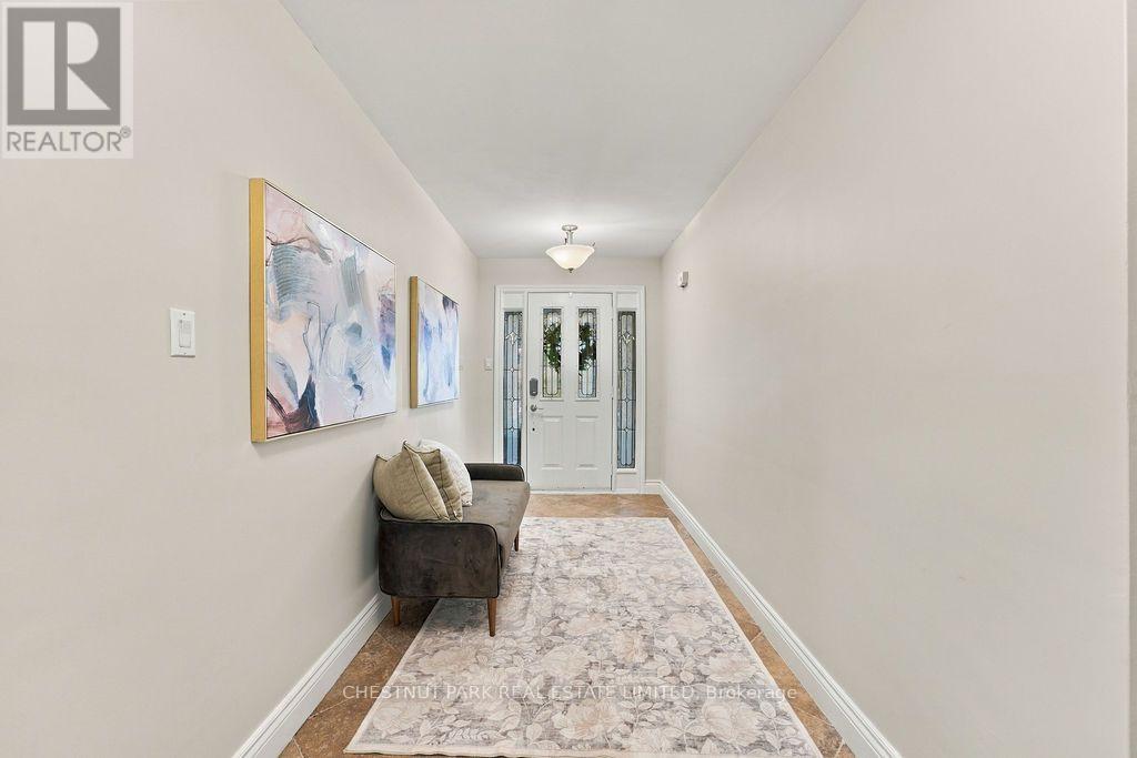 23 Kings Inn Trail, Markham, Ontario  L3T 1T6 - Photo 14 - N13933760