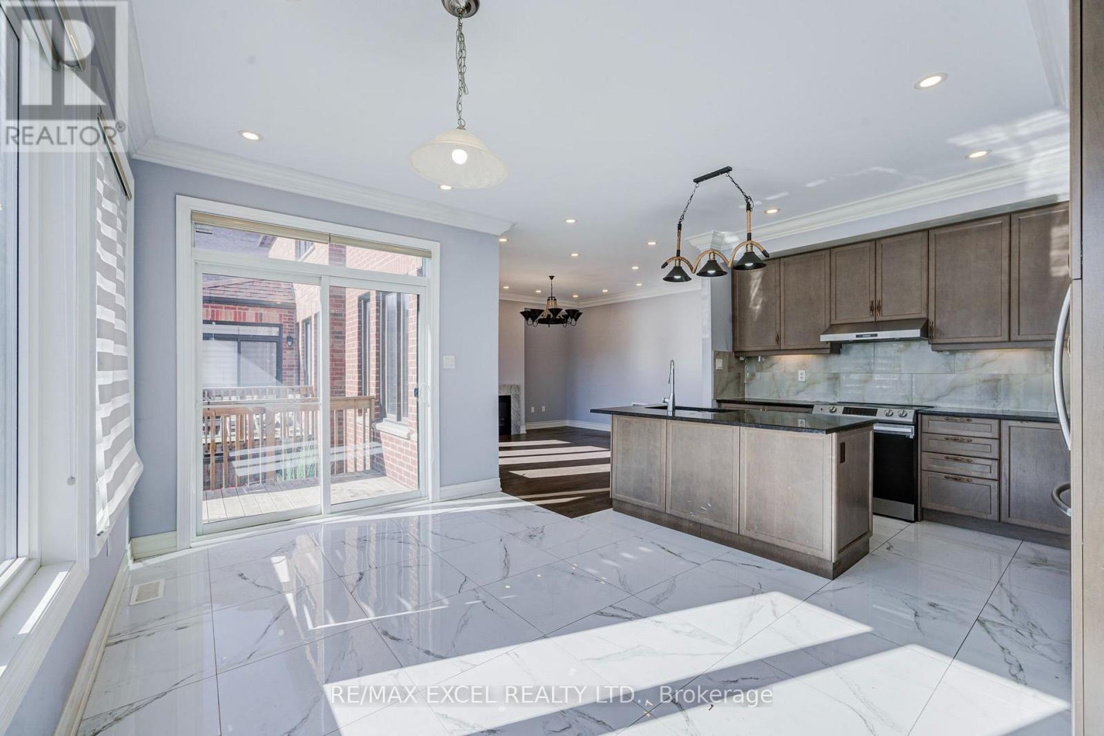 132 Meadow Vista Crescent, East Gwillimbury, Ontario  L9N 0T4 - Photo 14 - N13933940