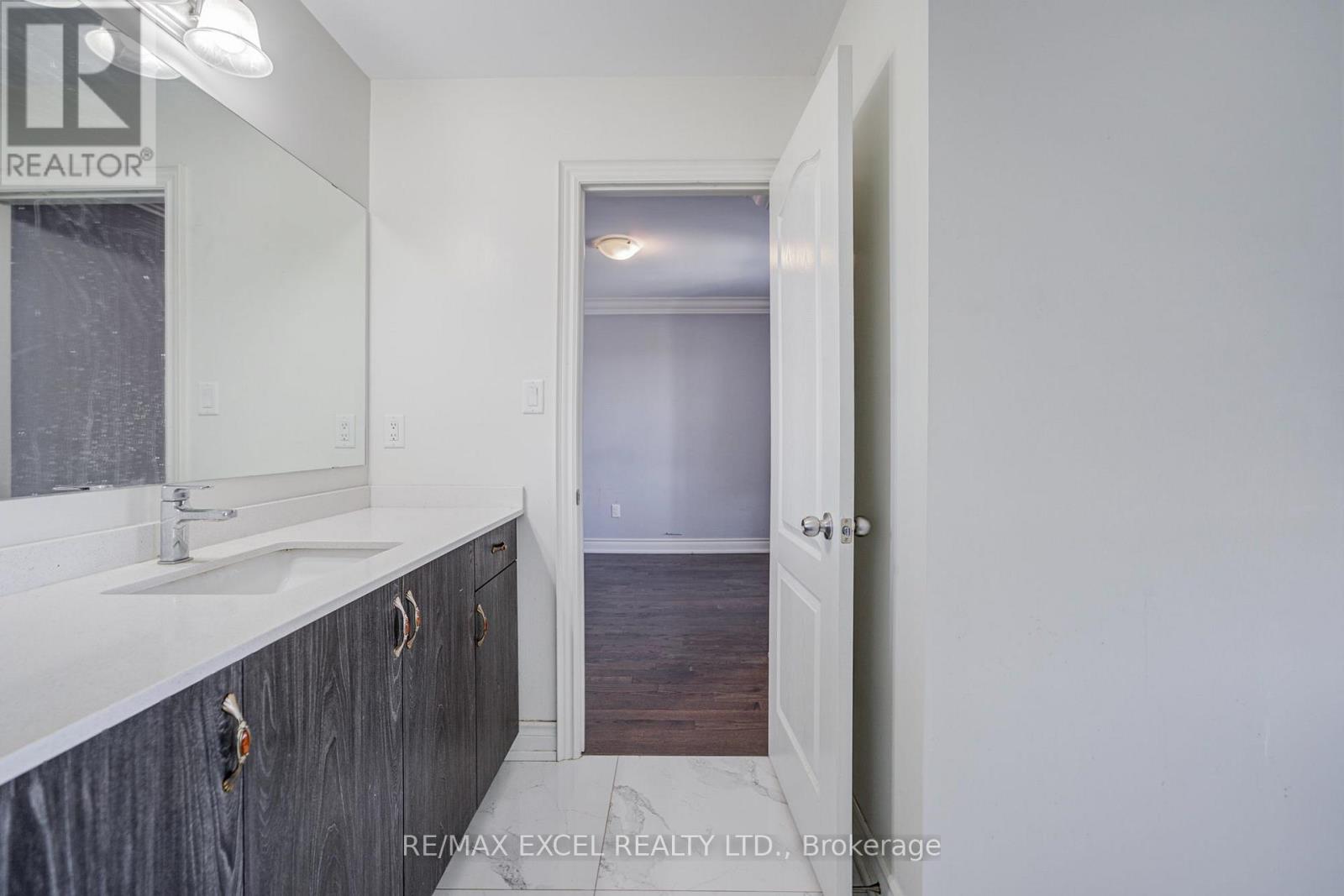 132 Meadow Vista Crescent, East Gwillimbury, Ontario  L9N 0T4 - Photo 19 - N13933940