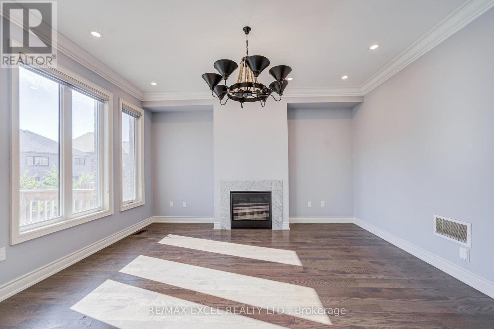 132 Meadow Vista Crescent, East Gwillimbury, Ontario  L9N 0T4 - Photo 6 - N13933940