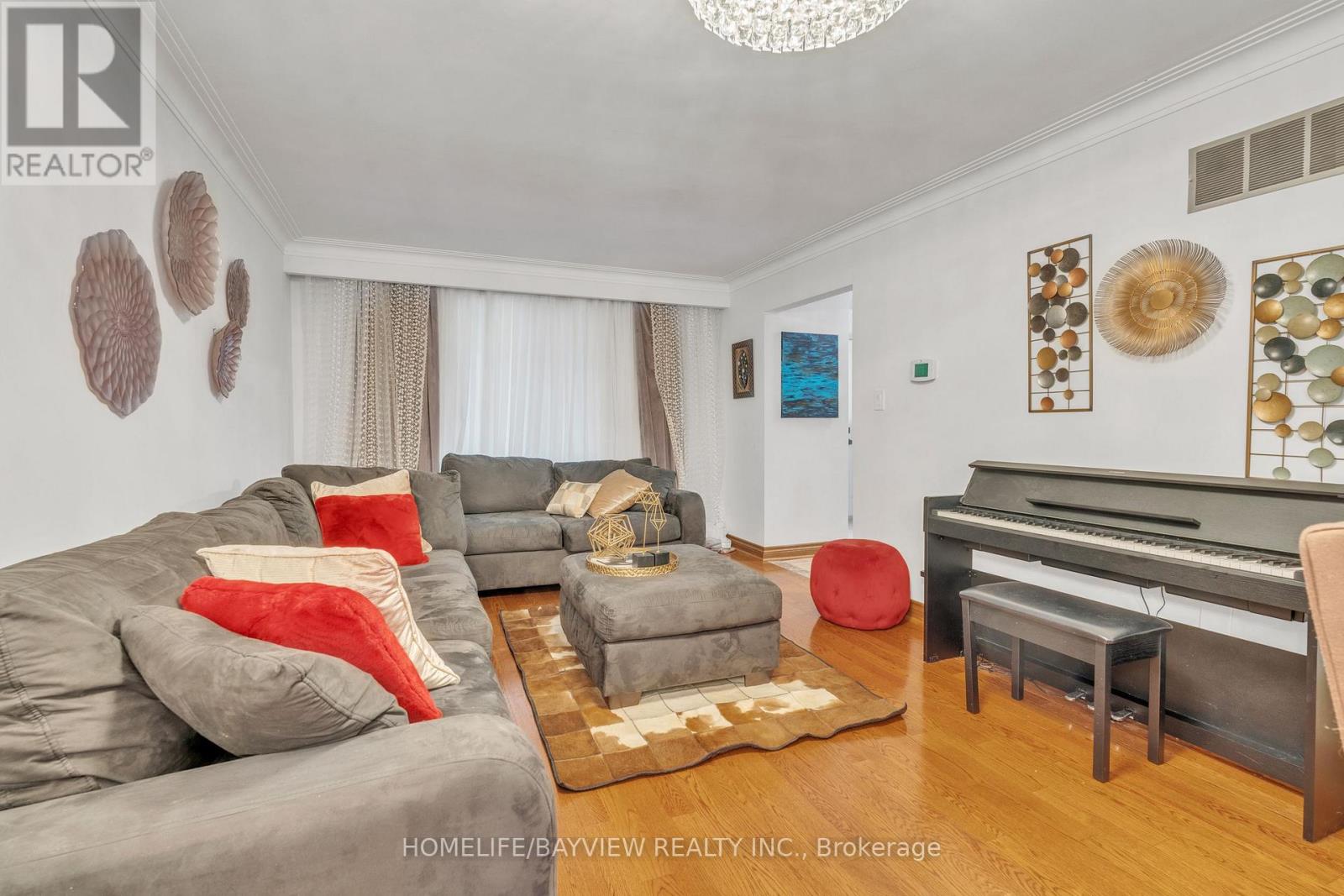 16 Roosevelt Drive, Richmond Hill, Ontario  L4C 6V3 - Photo 17 - N13935246