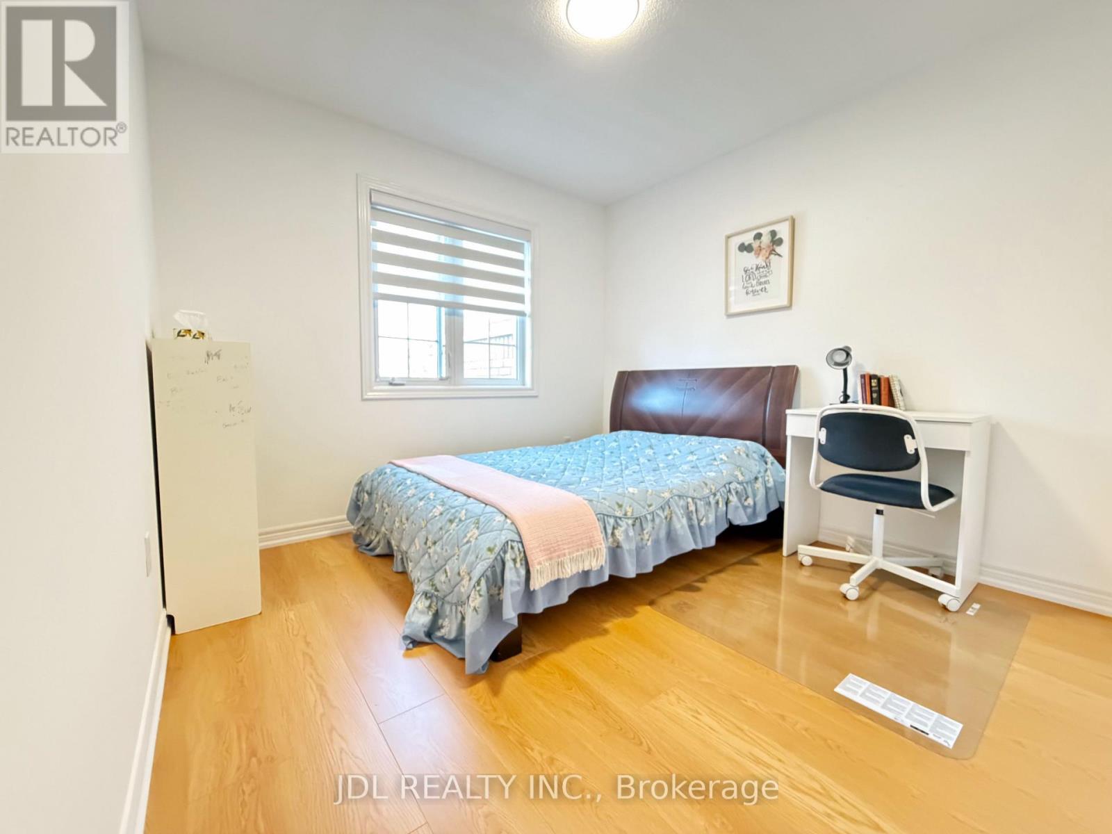 63 Peninsula Crescent, Richmond Hill, Ontario  L4S 1V1 - Photo 6 - N13935624