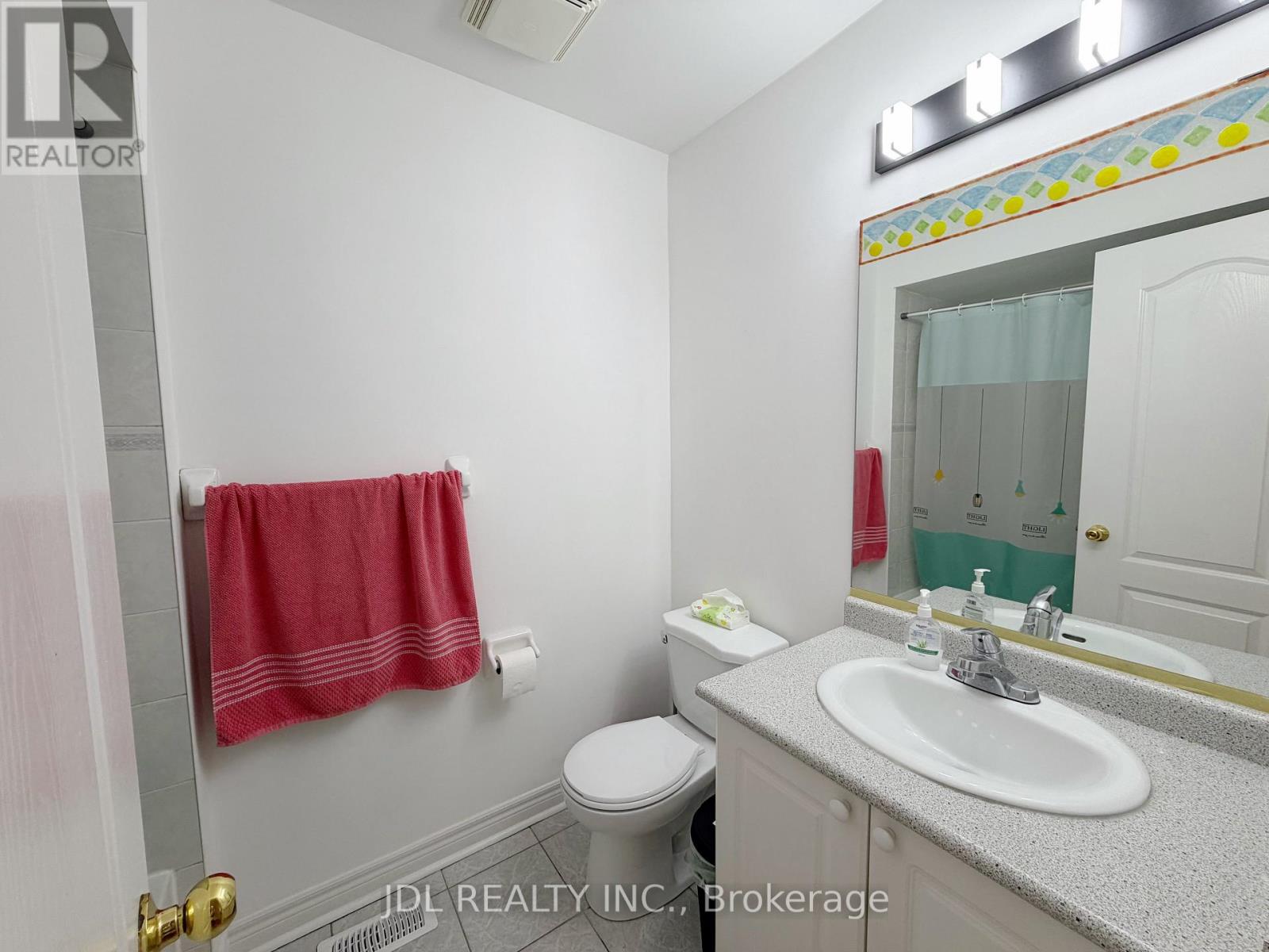 63 Peninsula Crescent, Richmond Hill, Ontario  L4S 1V1 - Photo 8 - N13935624