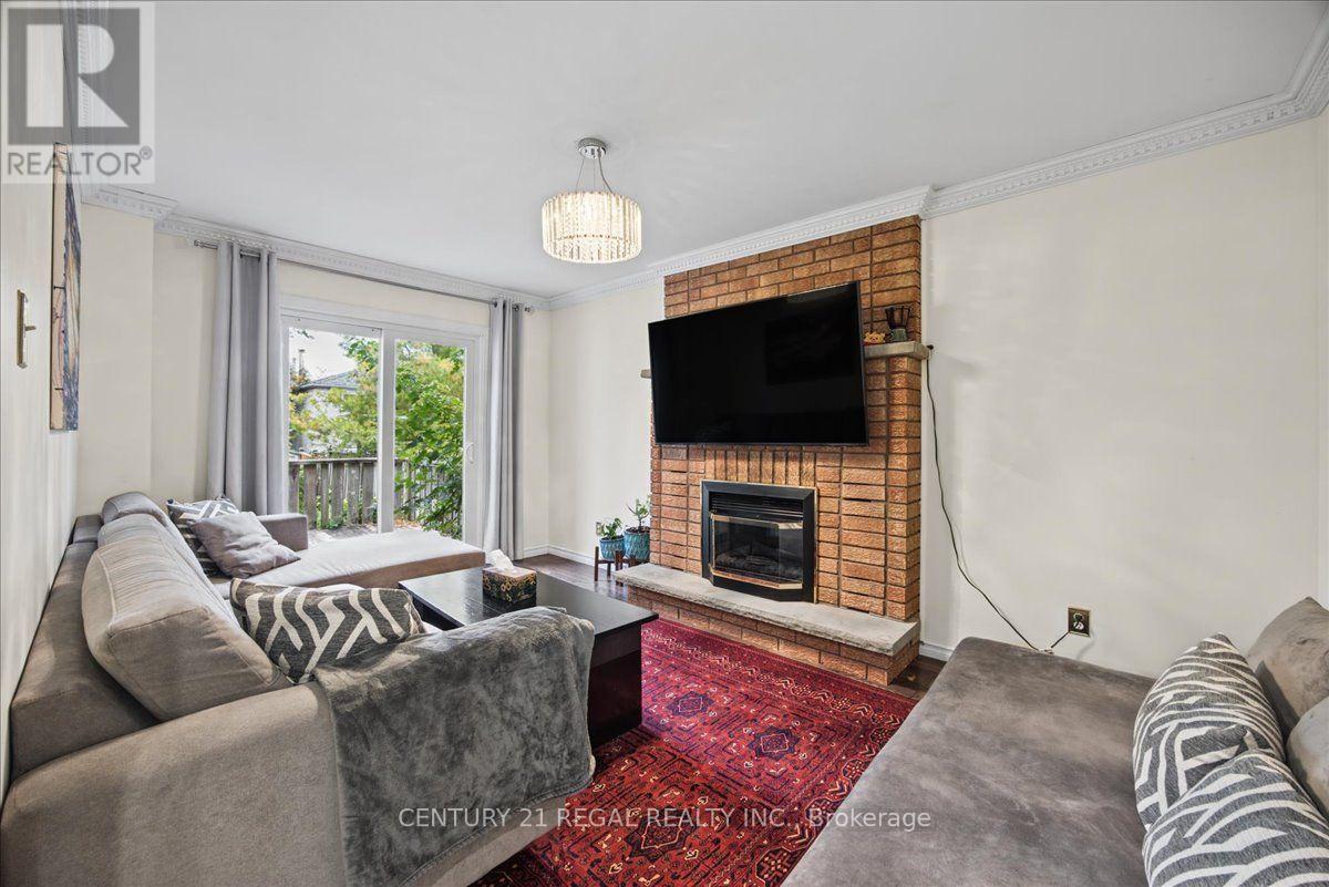 342 Hickling Trail, Barrie, Ontario  L4M 5Z7 - Photo 11 - S13933536