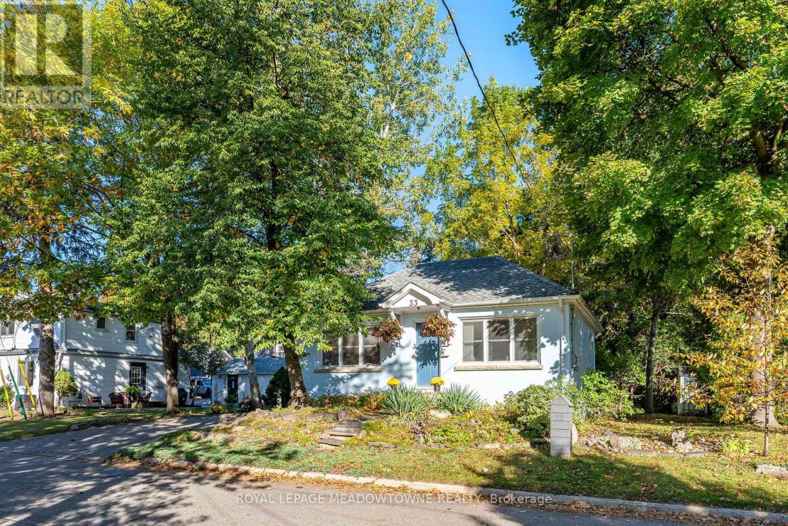 33 DURHAM STREET, Halton Hills, Ontario