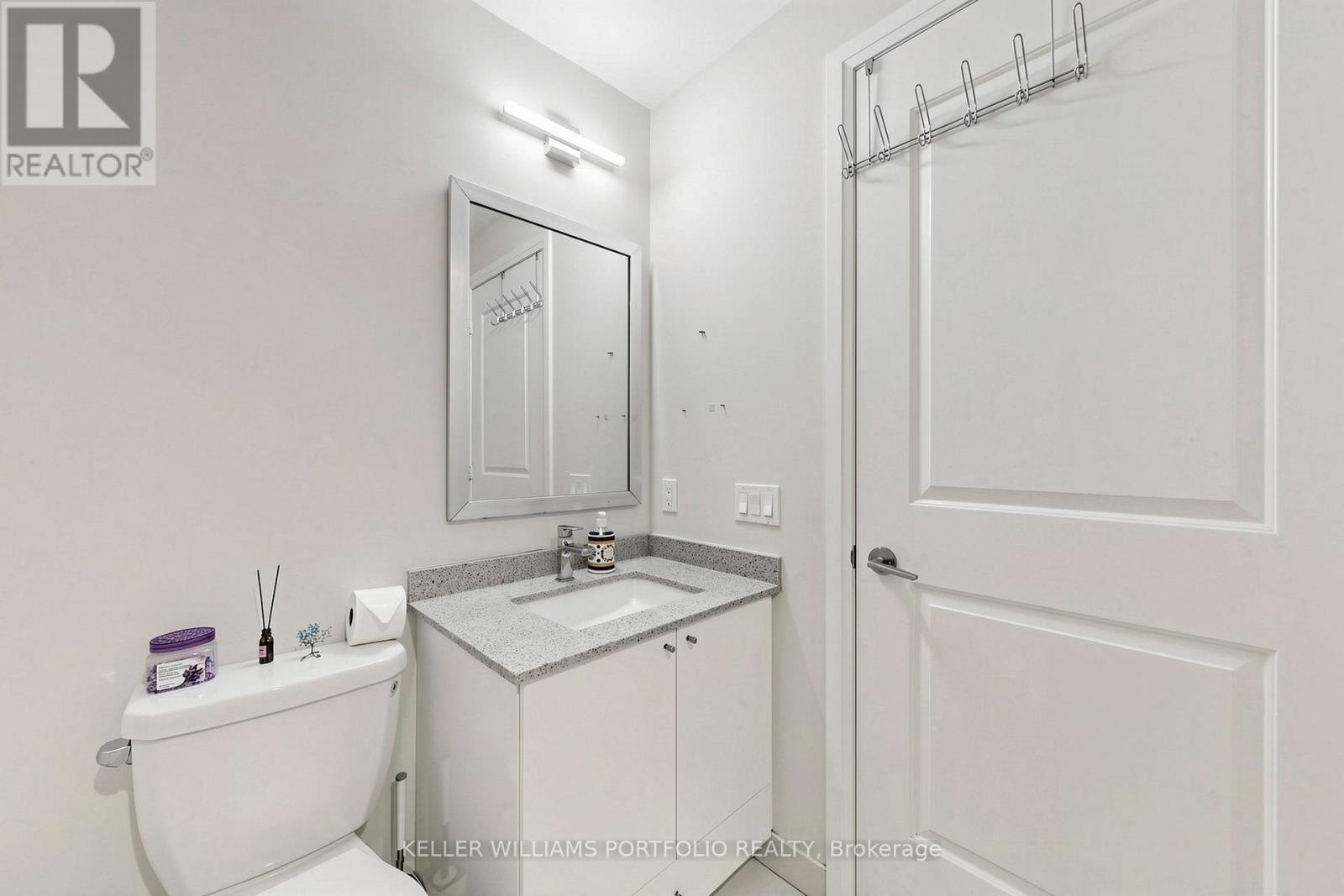 112 - 35 Watergarden Drive, Mississauga, Ontario  L5R 0G8 - Photo 11 - W13934484