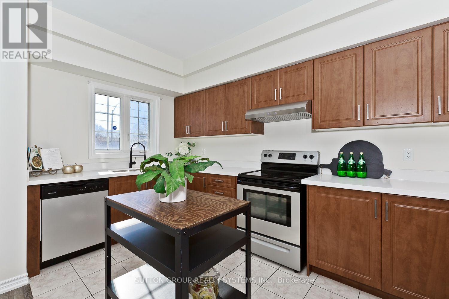 352 Black Drive, Milton, Ontario  L9T 6R9 - Photo 9 - W13934766