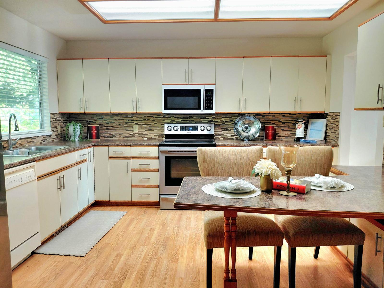 10430 Fraserglen Drive, Surrey, British Columbia  V4N 1T5 - Photo 24 - R3173028