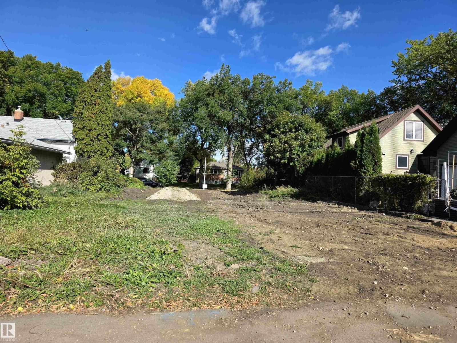 7615 89 Av Nw, Edmonton, Alberta  T6C 1N2 - Photo 3 - E4512058