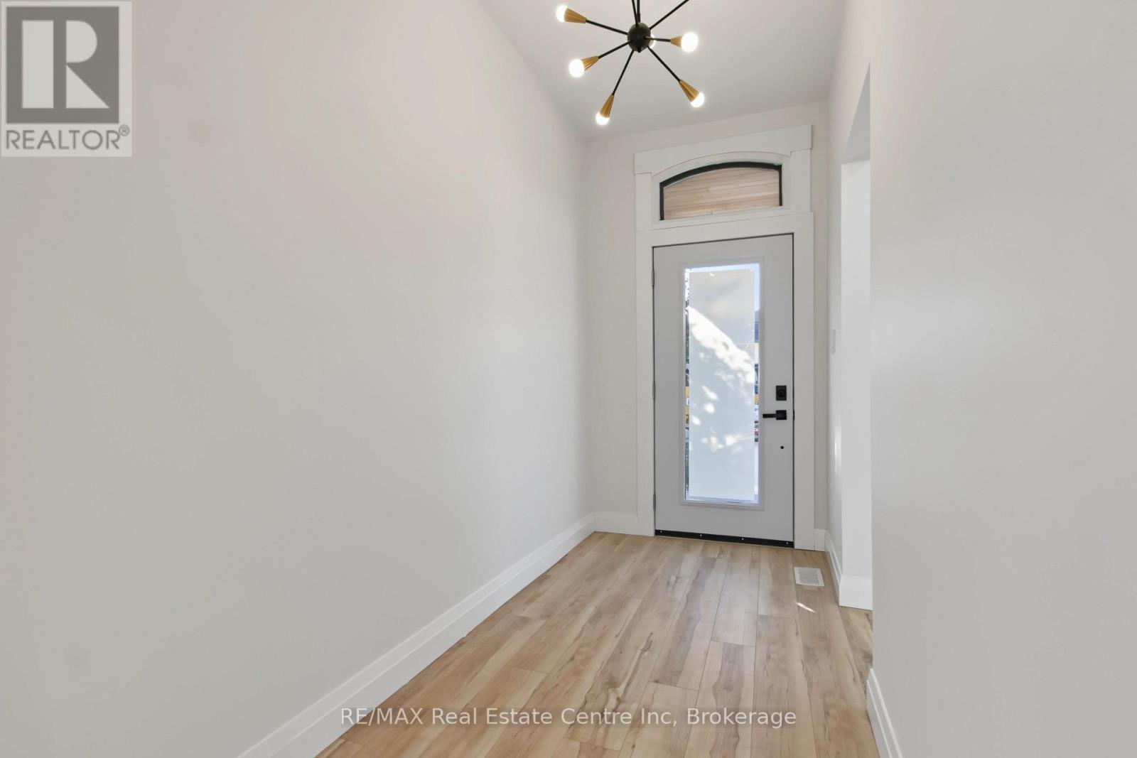 657 Frances Street, Woodstock, Ontario  N4S 1Z9 - Photo 5 - X13945520