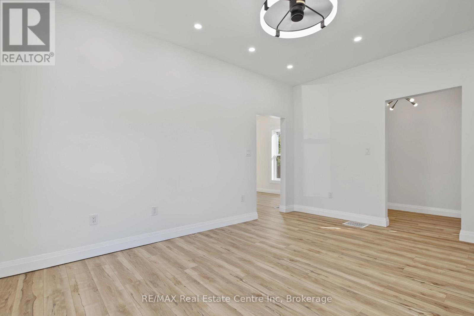 657 Frances Street, Woodstock, Ontario  N4S 1Z9 - Photo 9 - X13945520
