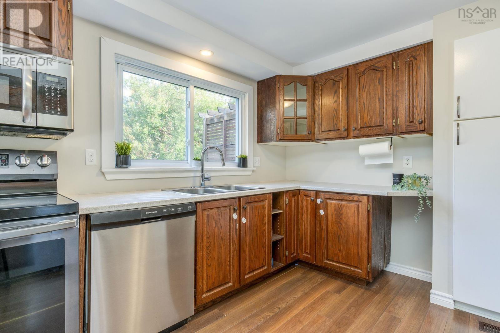15 Dipper Crescent, Halifax, Nova Scotia  B3M 1W5 - Photo 7 - 202622860