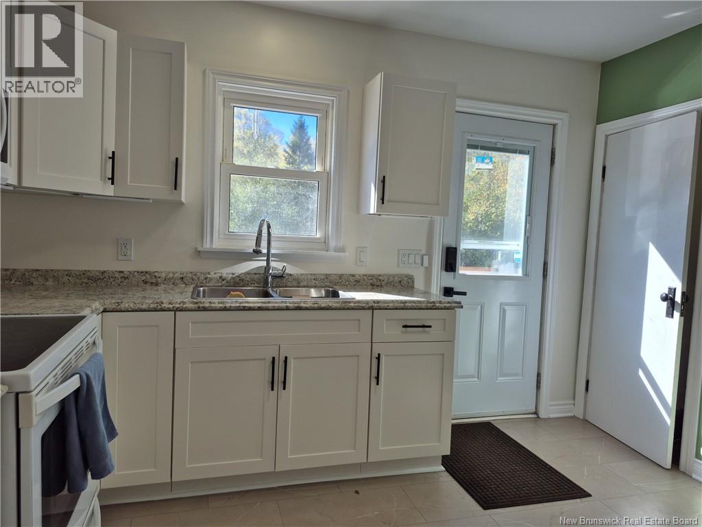 557 Canada Street, Marysville, New Brunswick  E3A 4A8 - Photo 3 - NB149529