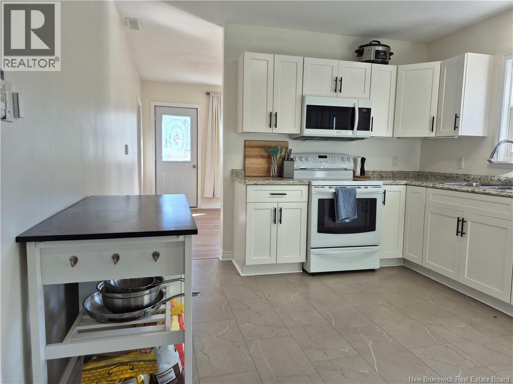 557 Canada Street, Marysville, New Brunswick  E3A 4A8 - Photo 5 - NB149529
