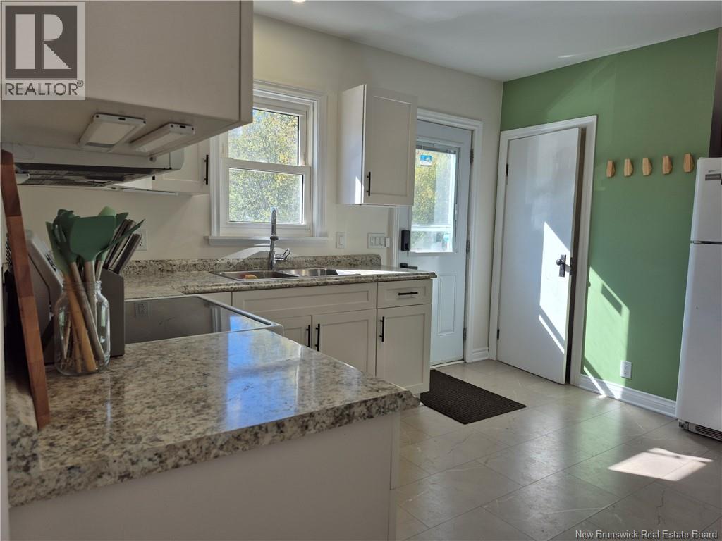 557 Canada Street, Marysville, New Brunswick  E3A 4A8 - Photo 7 - NB149529