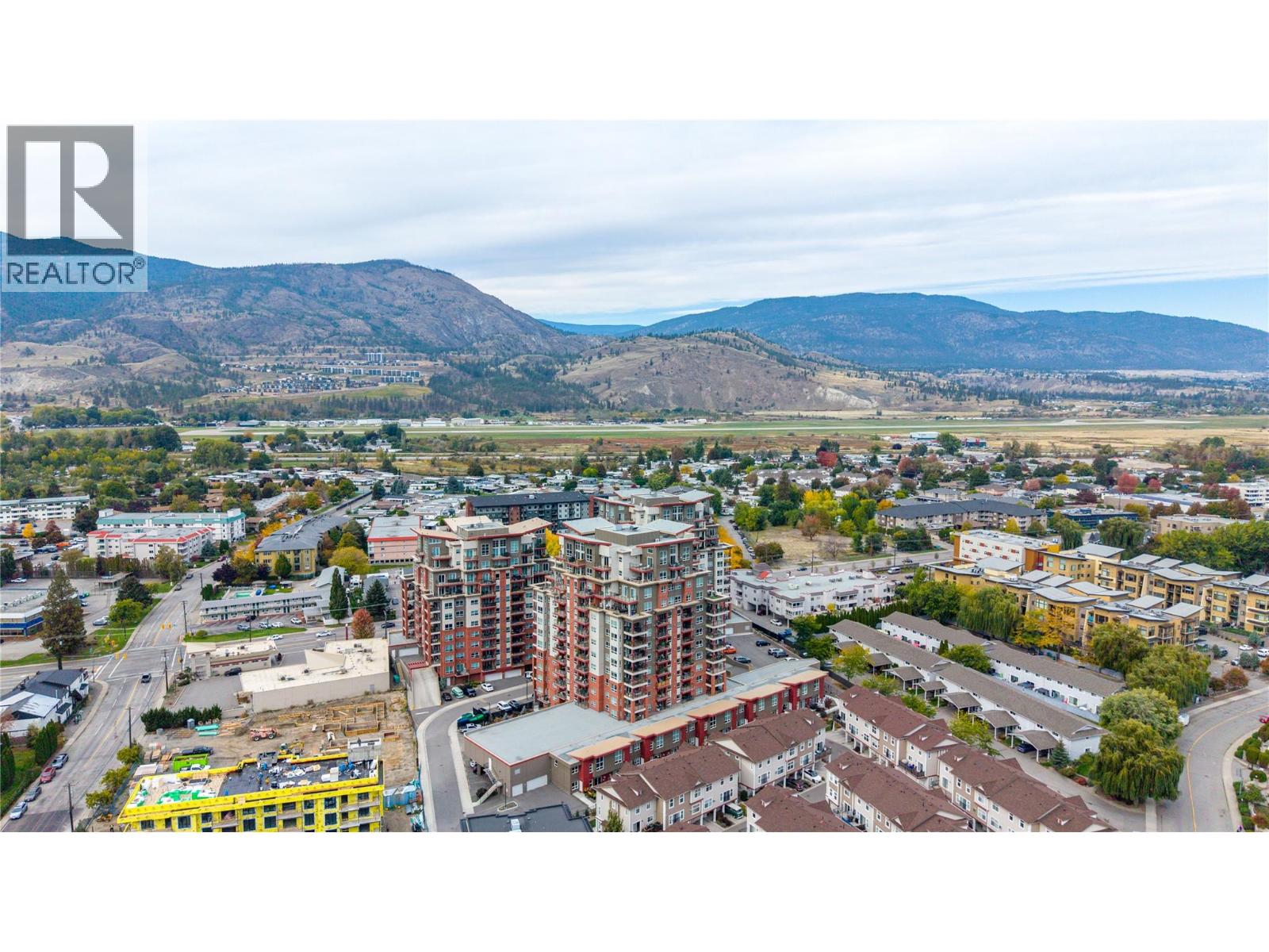 3346 SKAHA LAKE Road Unit# 704