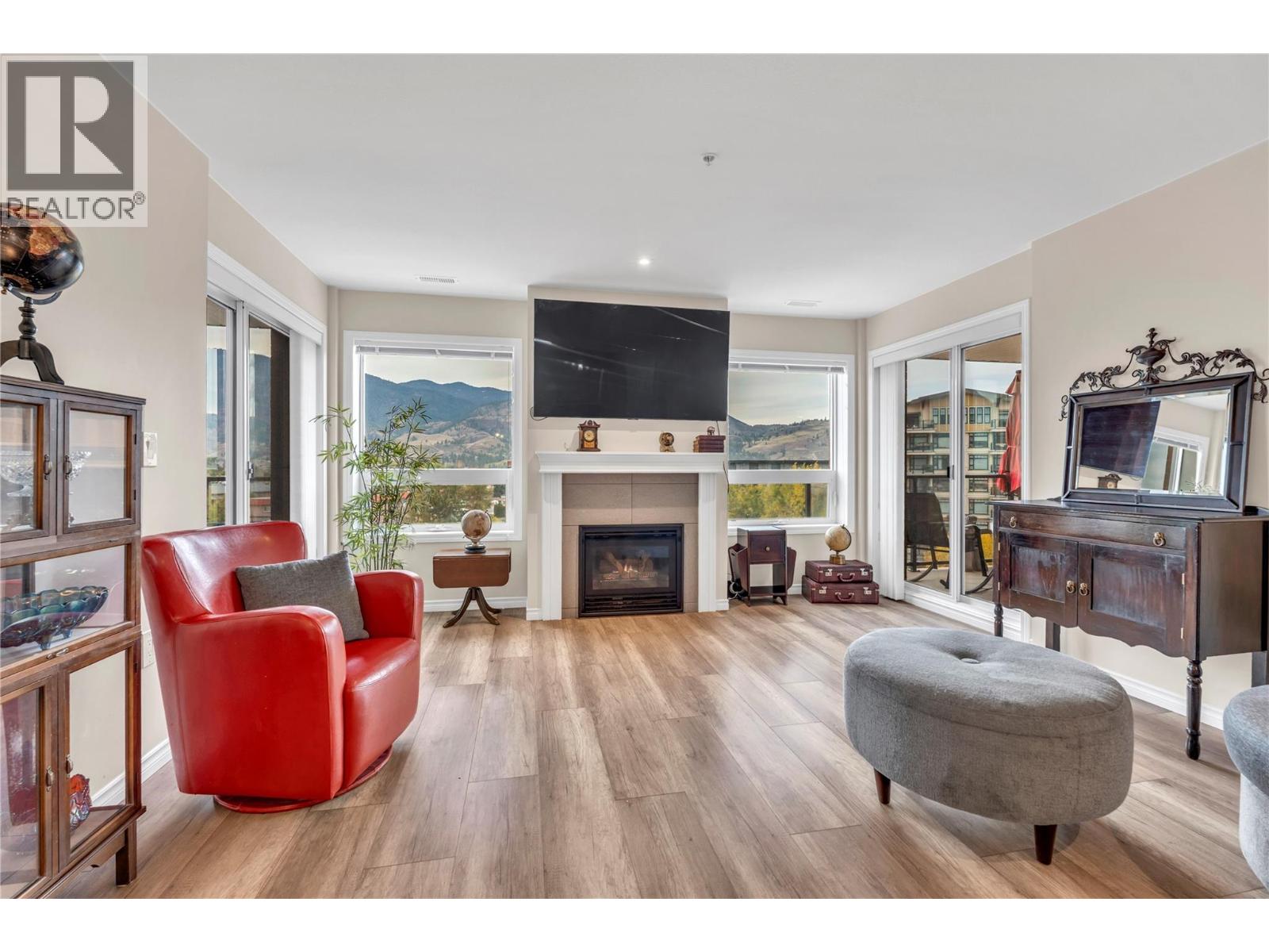 3346 SKAHA LAKE Road Unit# 704