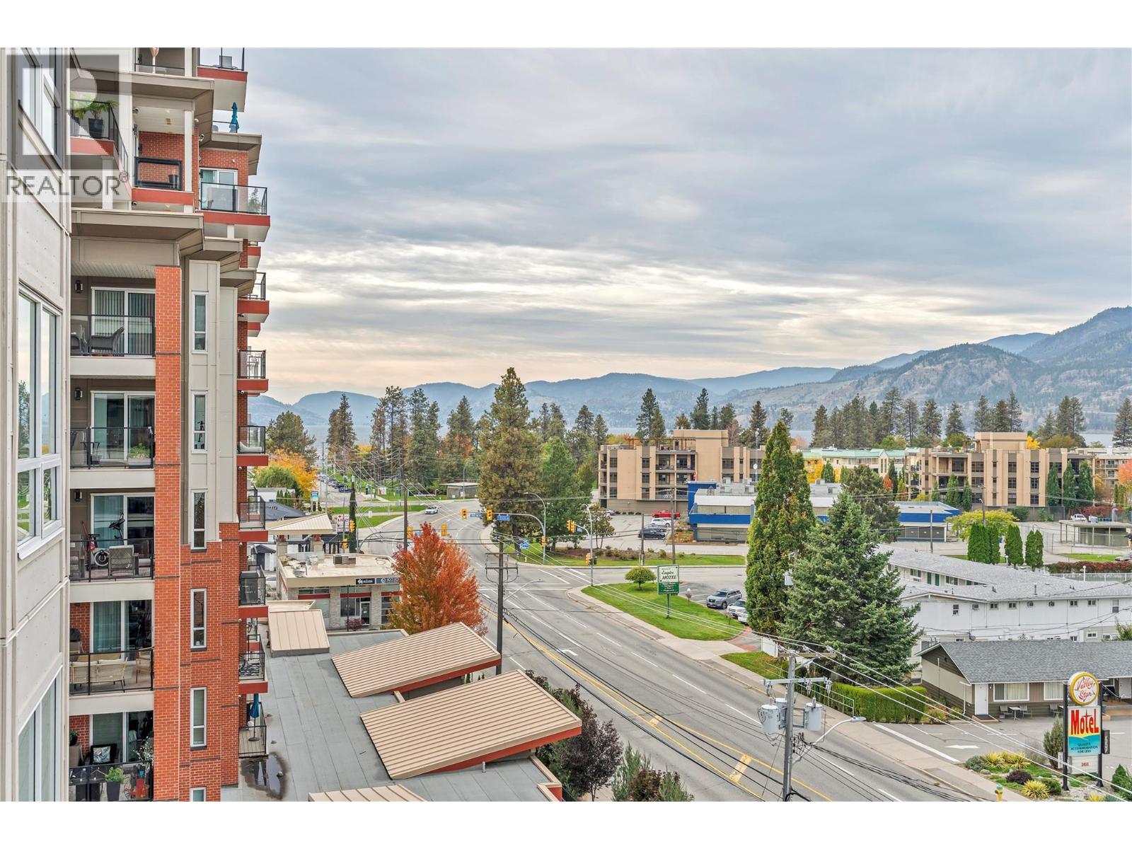 3346 SKAHA LAKE Road Unit# 704