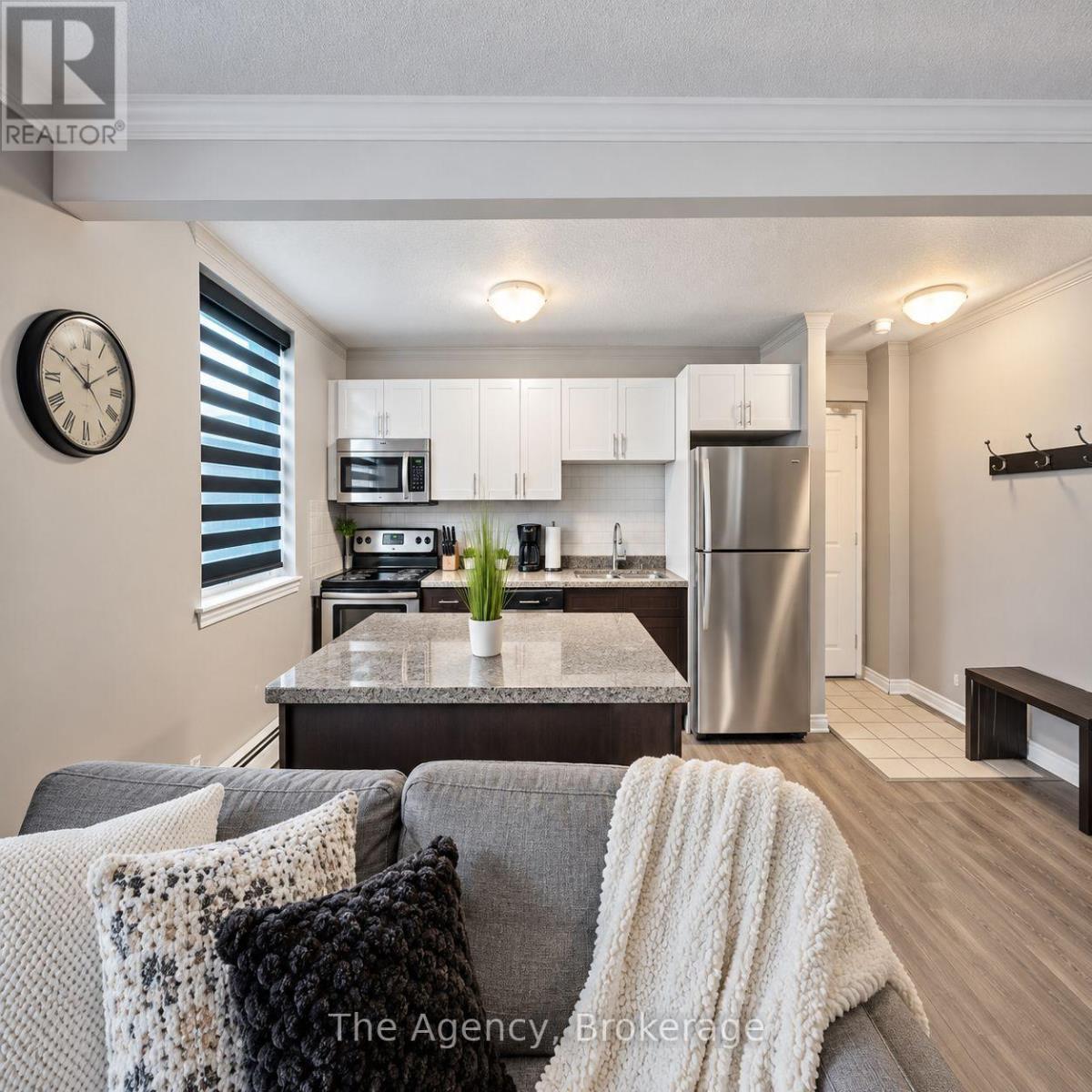8 - 4538 Huron Street, Niagara Falls, Ontario  L2E 2H3 - Photo 4 - X13987422