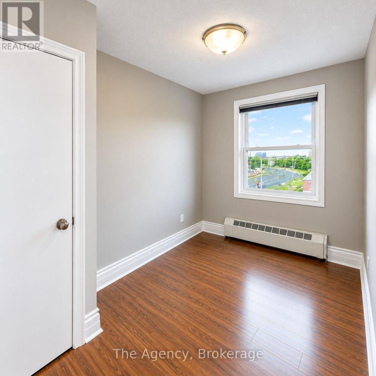 1 - 139 Westchester Crescent, St. Catharines, Ontario  L2P 2N8 - Photo 5 - X13987568
