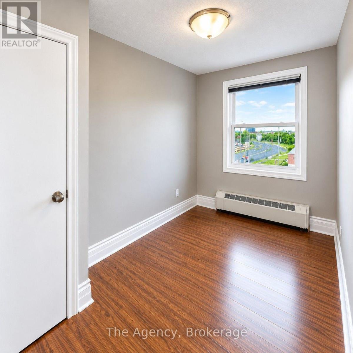 1 - 139 Westchester Crescent, St. Catharines, Ontario  L2P 2N8 - Photo 6 - X13987568