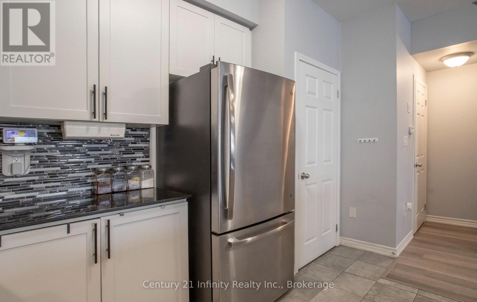 4 Dunsley Way, Whitby, Ontario  L1N 0L5 - Photo 13 - E13985336