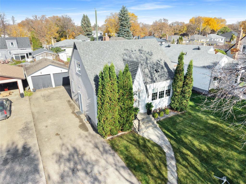 313 Linden Avenue, Winnipeg, Manitoba R2K 0N5 - Photo 2 - 202624072