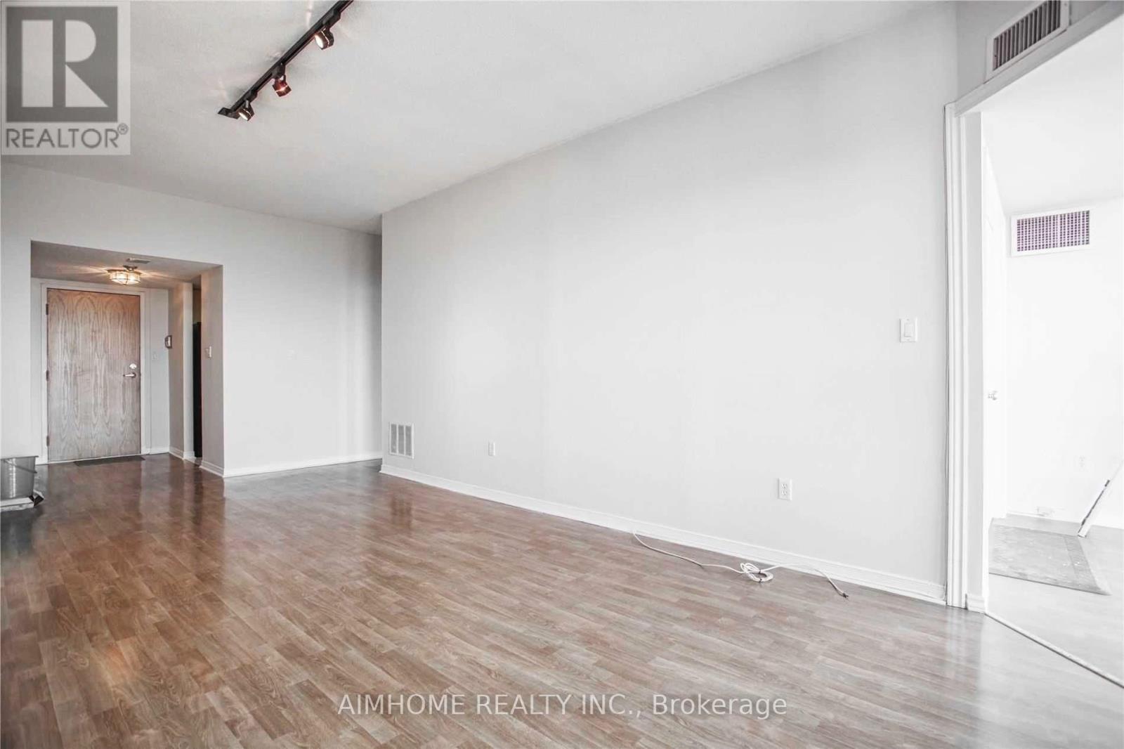 3711 - 5 Concorde Place, Toronto, Ontario  M3C 3M8 - Photo 3 - C13986404