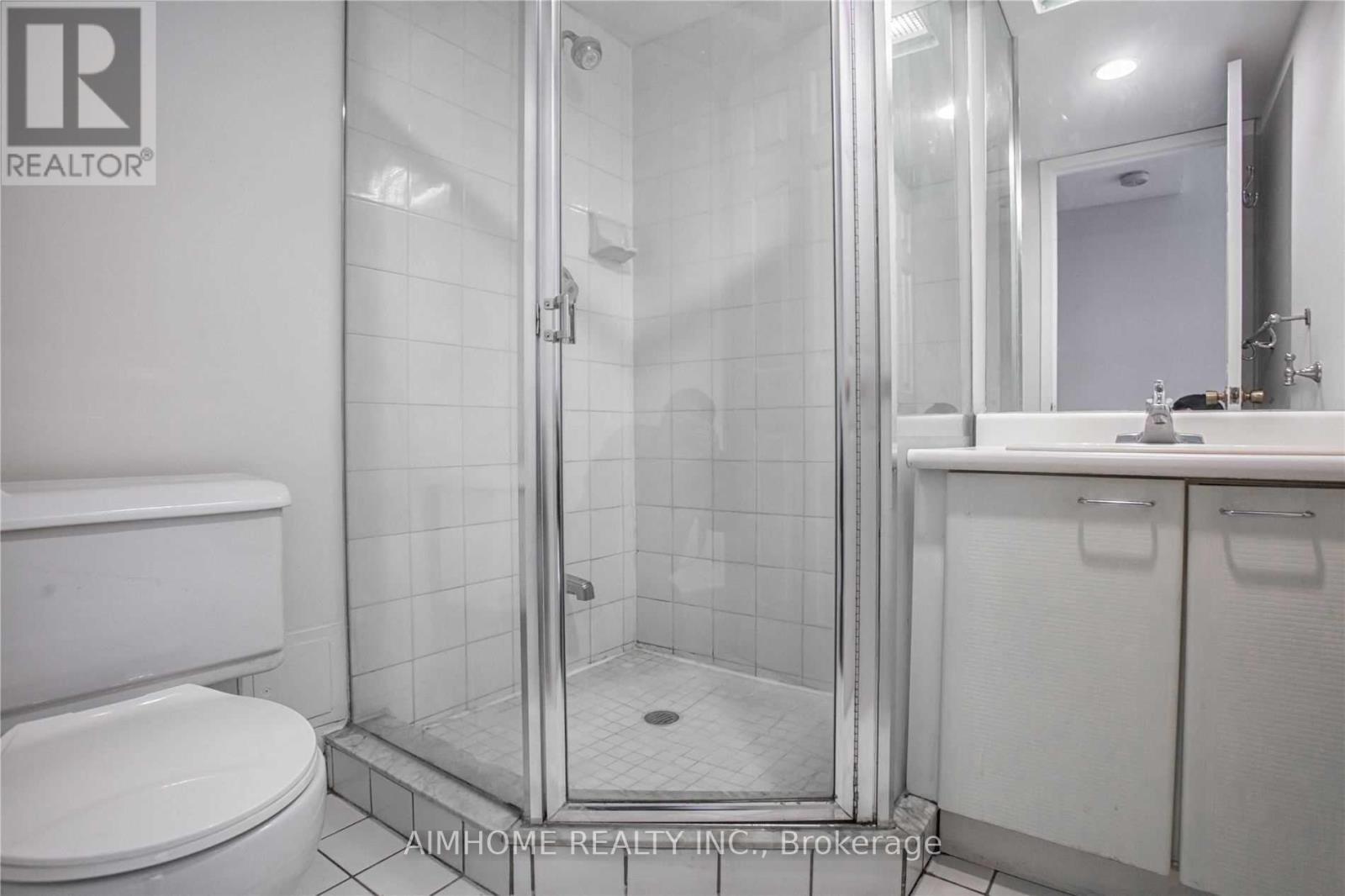 3711 - 5 Concorde Place, Toronto, Ontario  M3C 3M8 - Photo 7 - C13986404