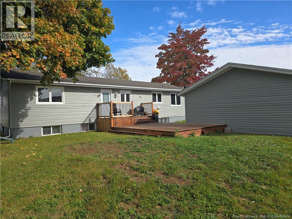 1211 Whelton, Bathurst, New Brunswick  E2A 3S7 - Photo 5 - NB149171