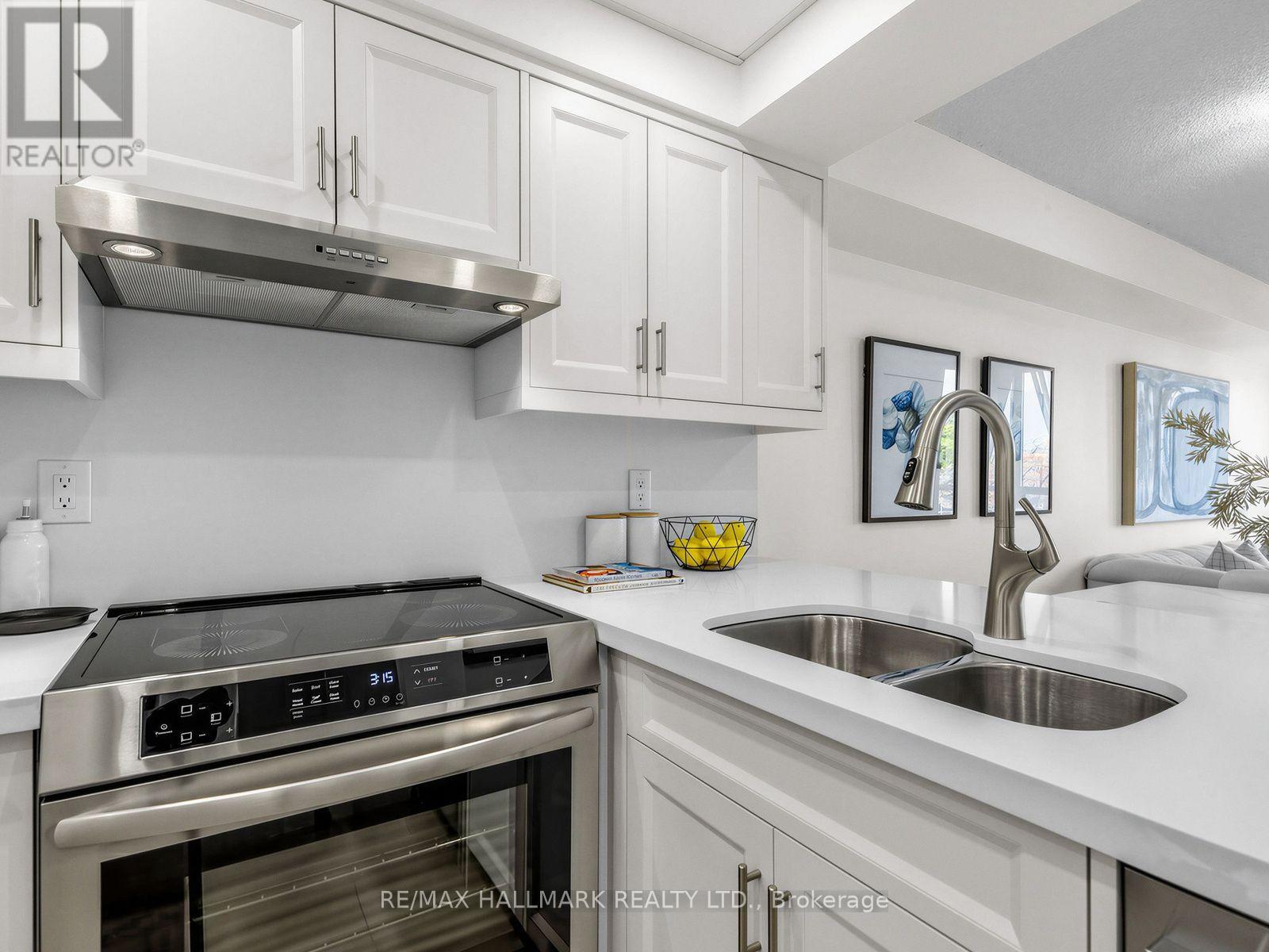 309 - 175 Cedar Avenue, Richmond Hill (Harding), Ontario  L4C 9V3 - Photo 6 - N13990250